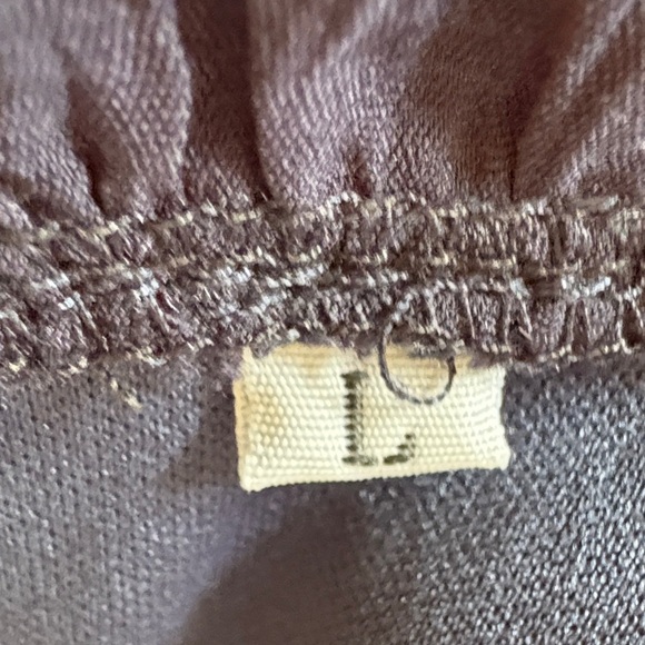 Elegant Navy Midi Dress - Picture 4 of 4